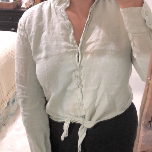 Cloth & Stone small green linen tie front top - Picture 2 of 6